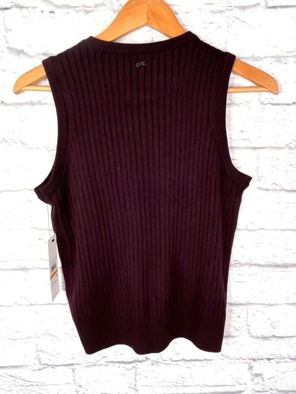 CALVIN KLEIN Women's Purple Ribbed Sleeveless Sweater NWT Small - Picture 5 of 5